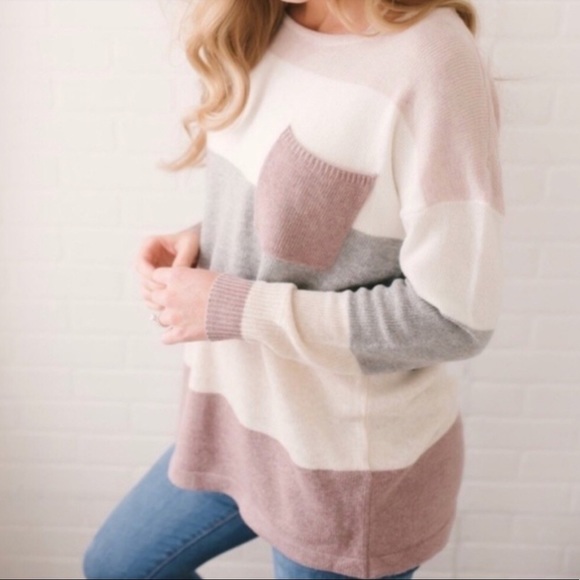 Color Block Sweater size Med - Picture 3 of 4